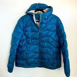 LLBean Women’s XL Down Hooded Jacket (well worn, pet friendly)